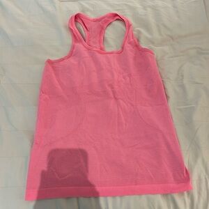 Lululemon hot pink tank size 8 perfect condition